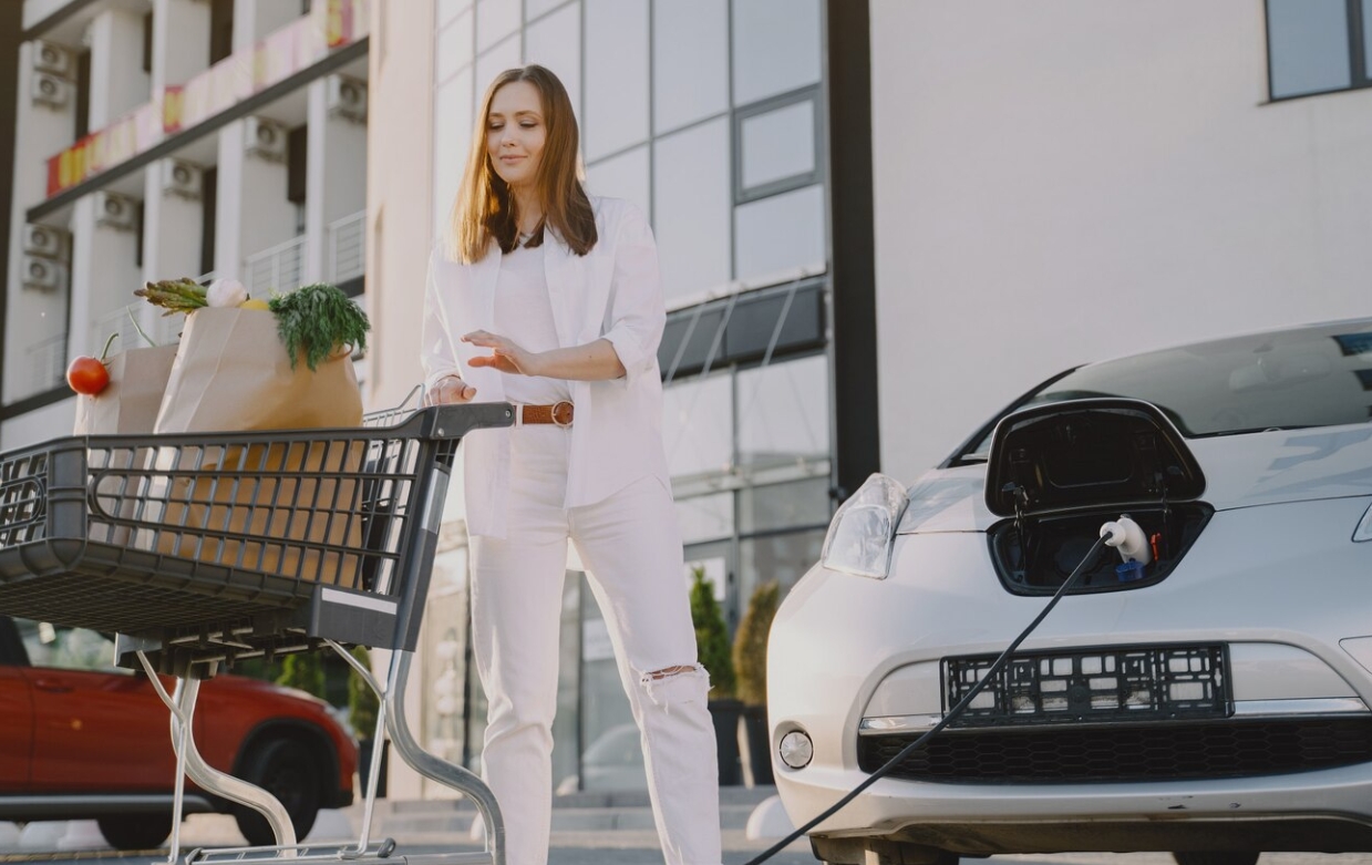 Case Study: SolarMax Boosts Educational Institutions’ Sustainability with Solar Solutions